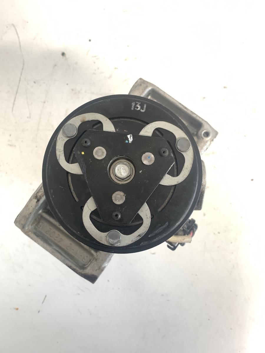 Compresor  AC DACIA DUSTER 2021 EURO6  - > 1.5 dCi 115 4x4 K9KU8 OEM T1060953740 / 926001571R – foto 3