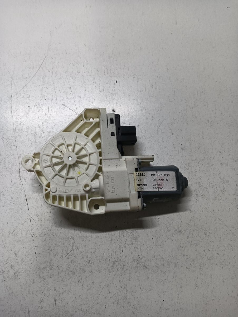 Motoras geam pivotant stanga spate AUDI A4 IV 8K2, B8 2007 - 2015 8k0959811