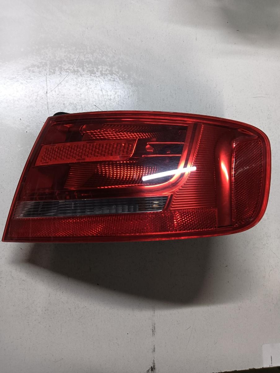 Stopuri dreapta spate AUDI A4 IV 8K2, B8 2007 - 2015, Sedan 00968606 sedane