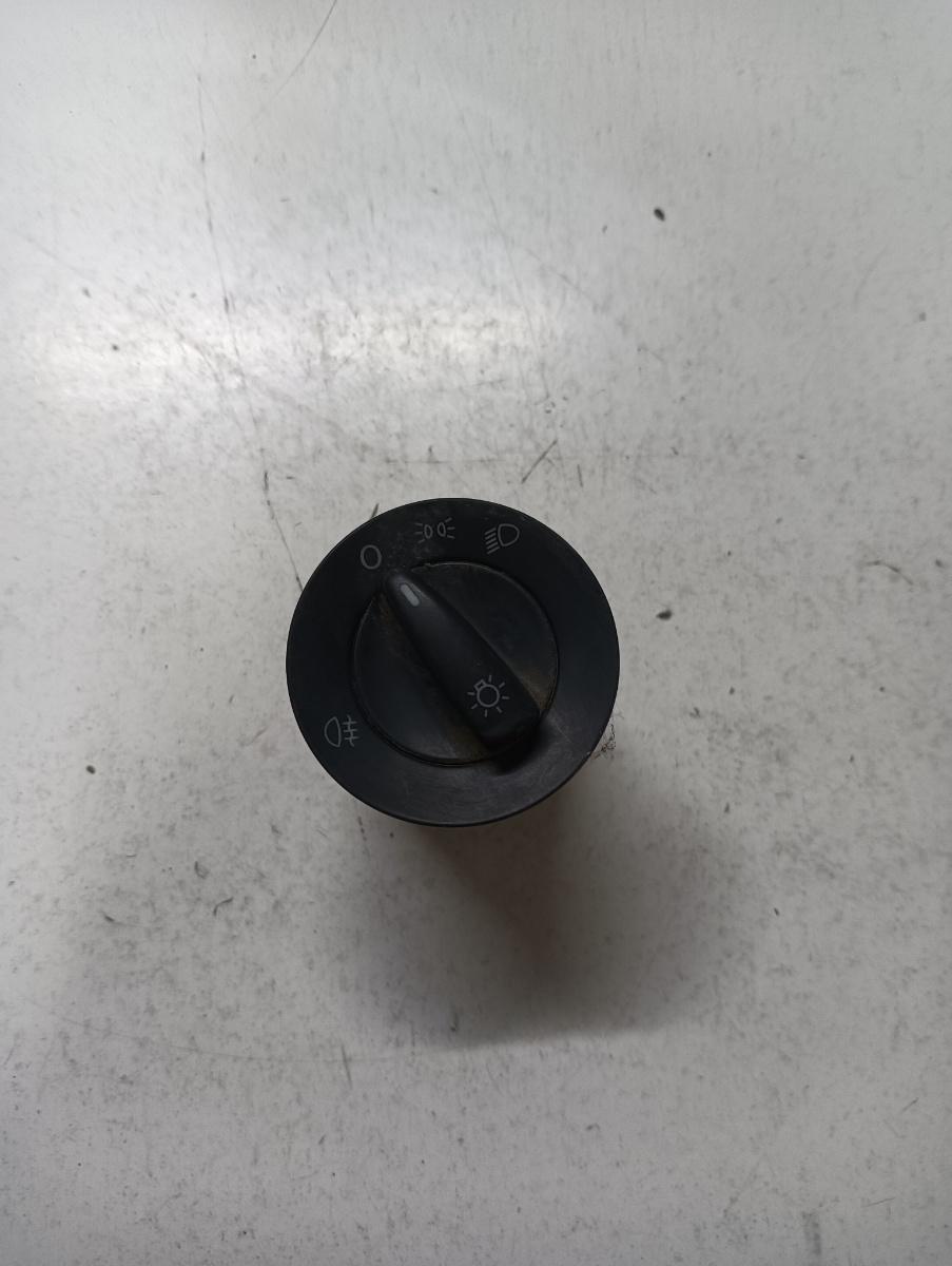 Bloc lumini VOLKSWAGEN PASSAT 3B3 2000 - 2005 1C0941531