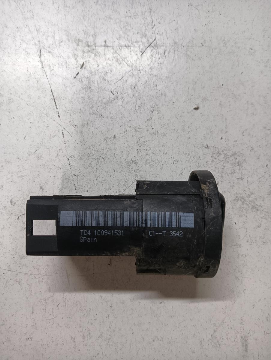 Bloc lumini VOLKSWAGEN PASSAT 3B3 2000 - 2005 1C0941531 – foto 2