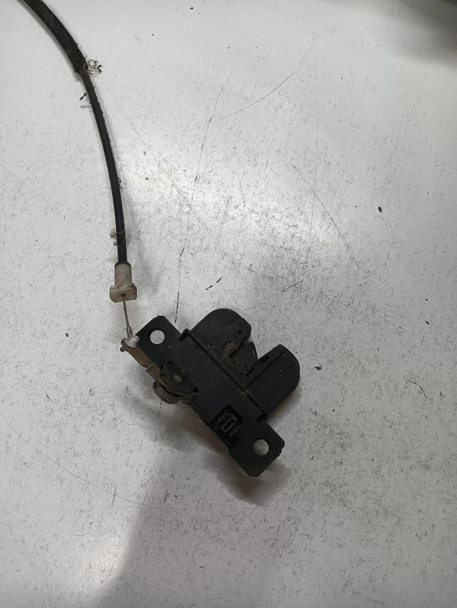 Broasca hayon/portbagaj VOLKSWAGEN PASSAT 3B3 2000 - 2005