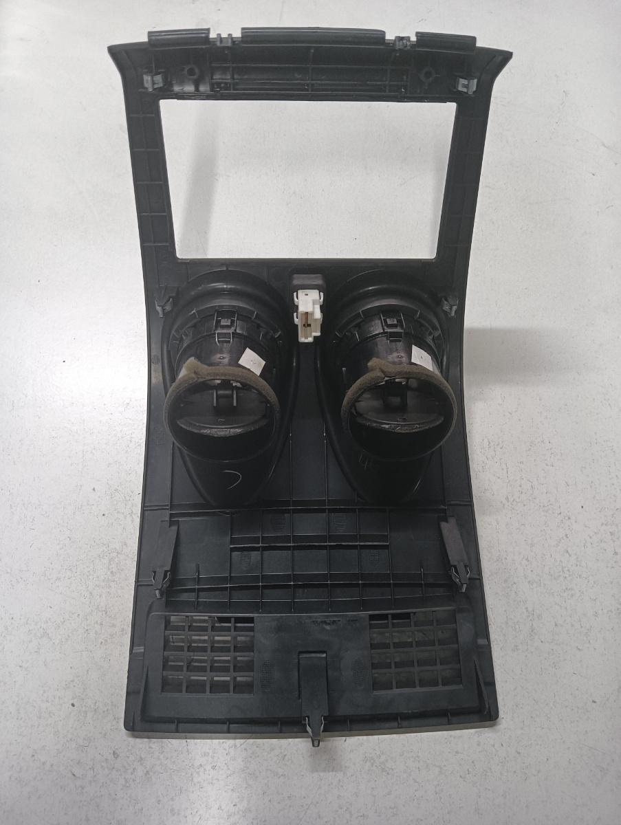 Grila de ventilatie bord centrala NISSAN QASHQAI / QASHQAI +2 I J10, JJ10 2006 - 2014 dCi 4x4 M1D, M9R – foto 2