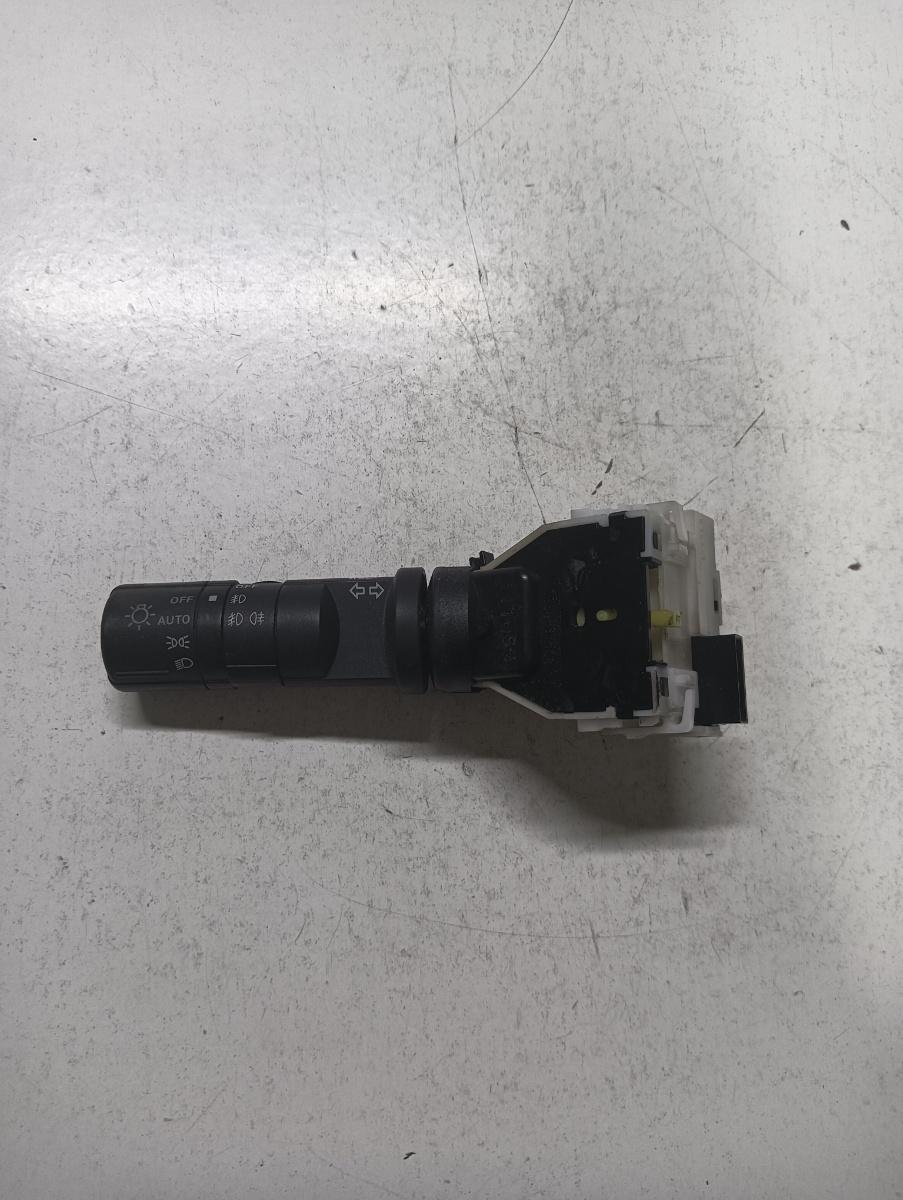 Maneta indicatoare de semnalizare NISSAN QASHQAI / QASHQAI +2 I J10, JJ10 2006 - 2014 dCi 4x4 M1D, M9R