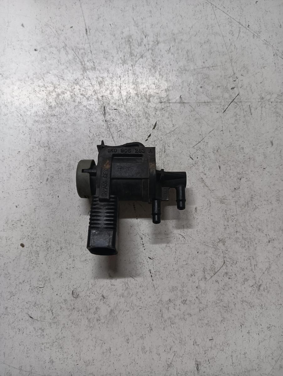 Electrovalva turbina AUDI A4 IV 8K2, B8 2007 - 2015 TDI CJCD, CMFB, CSUA, AUDI A5/S5 Convertible 8F7 2009 - 2017 2.0 TDI CAHA VAG 1k0906283a