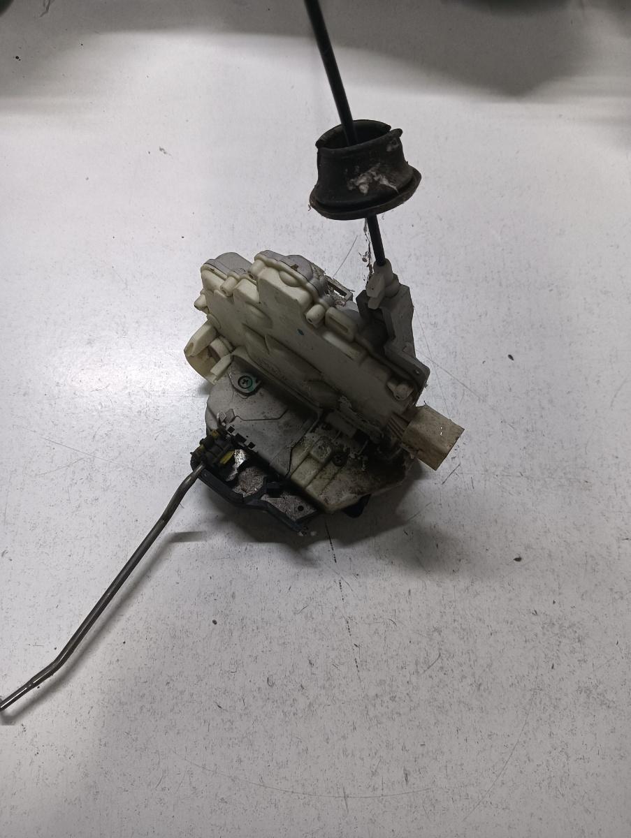 Broasca usa dreapta fata AUDI A4 III 8EC, B7 2004 - 2008