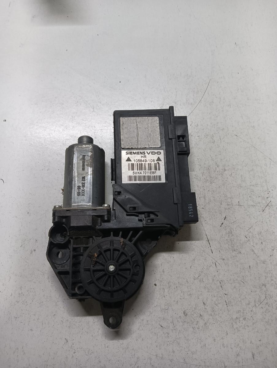 Broasca usa dreapta spate AUDI A4 III 8EC, B7 2004 - 2008 105849108