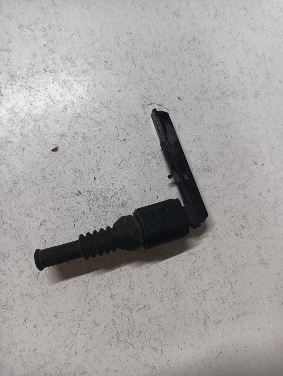 Senzor nivel lichid servofrana AUDI A4 III 8EC, B7 2004 - 2008 32662510