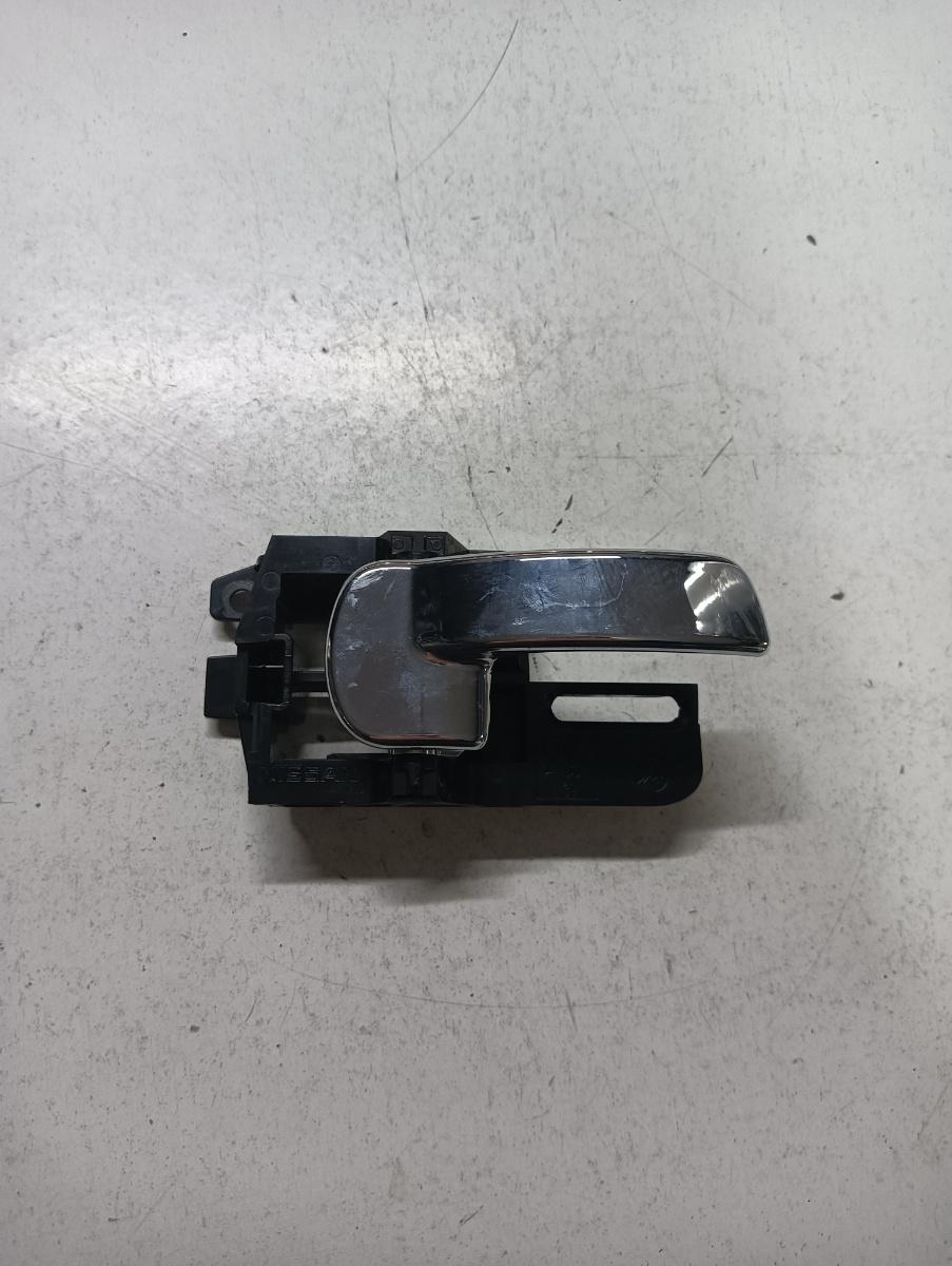 Maner deschidere usa interior  dreapta fata NISSAN QASHQAI / QASHQAI +2 I J10, JJ10 2006 - 2014 dCi 4x4 M1D, M9R