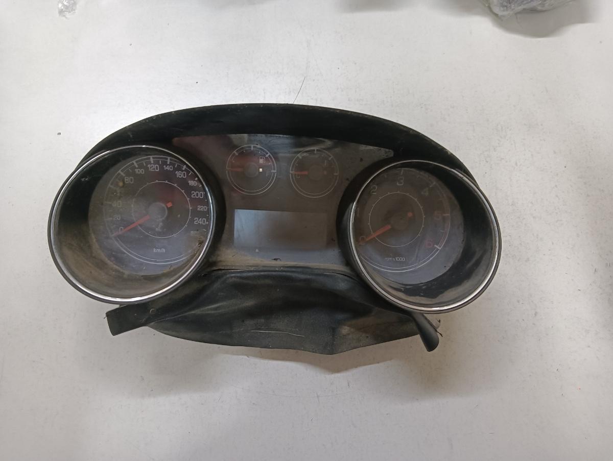 Ceasuri bord  FIAT BRAVO II 198 2006 - >