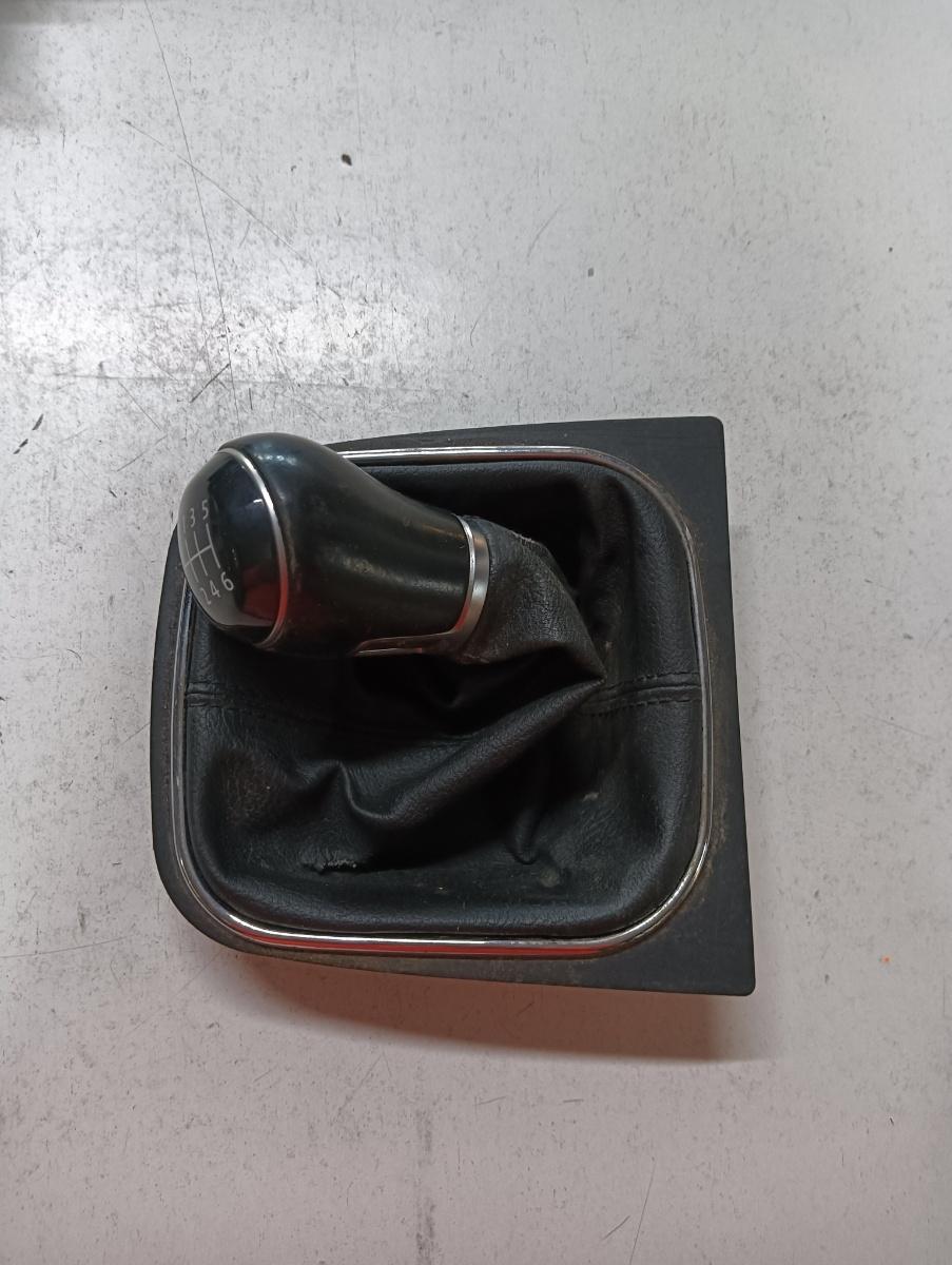Nuca schimbator + piele VOLKSWAGEN GOLF V 1K1 2003 - 2009