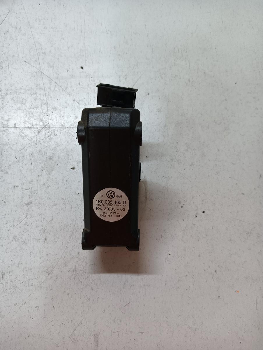 Amplificator de sunet stanga fata VOLKSWAGEN GOLF V 1K1 2003 - 2009 TDI 16V BKD VAG 1k0035463d
