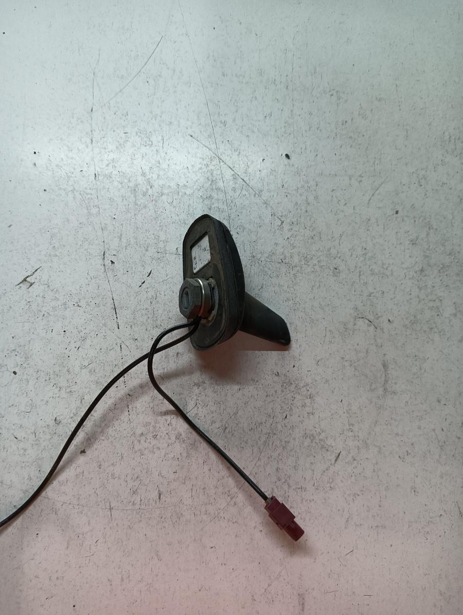 Antena GPS VOLKSWAGEN GOLF V 1K1 2003 - 2009 – foto 2