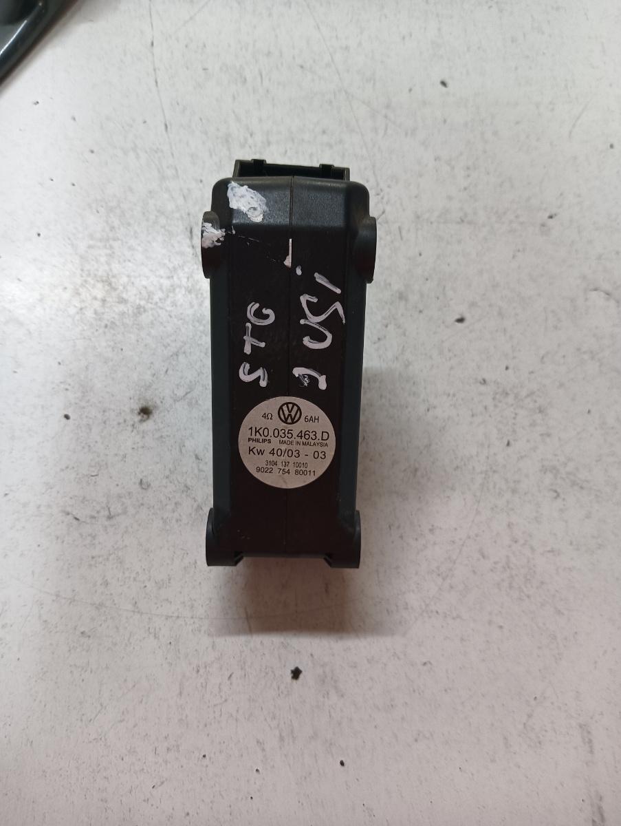 Amplificator de sunet stanga fata VOLKSWAGEN GOLF V 1K1 2003 - 2009 TDI 16V BKD VAG 1k0035463d