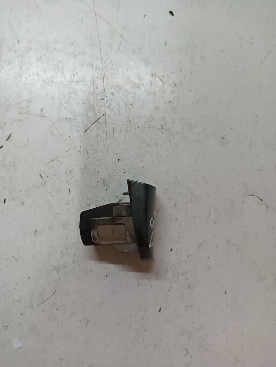 Capac maner portiera fata dreapta fata VOLKSWAGEN GOLF V 1K1 2003 - 2009 – foto 2