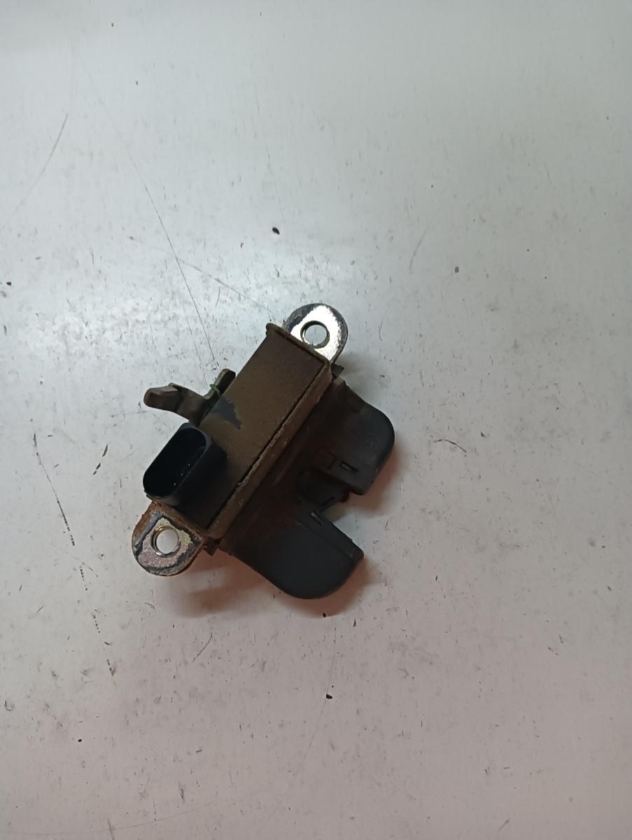 Broasca hayon/portbagaj VOLKSWAGEN GOLF V 1K1 2003 - 2009
