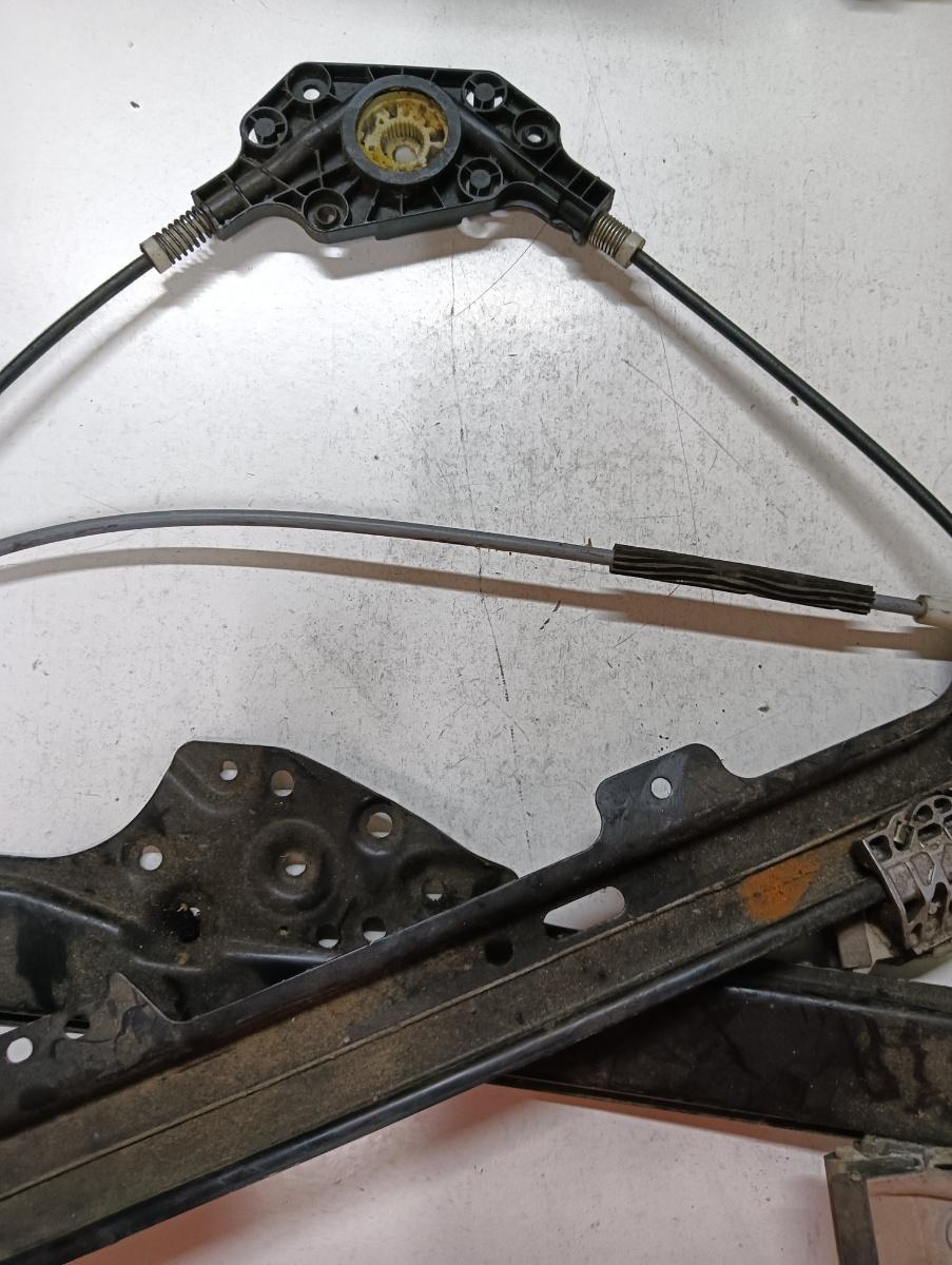 Macara geam electric  dreapta spate BMW 5 E60 2001 - 2010 – foto 2