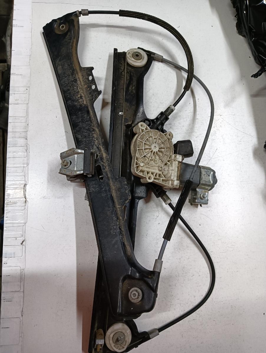 Macara geam electric  stanga fata BMW 5 E60 2001 - 2010 7075667e