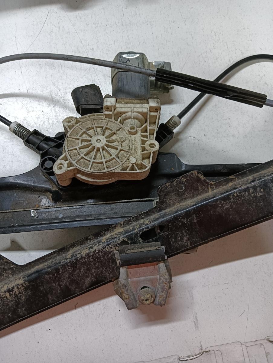 Macara geam electric  stanga fata BMW 5 E60 2001 - 2010 7075667e – foto 2