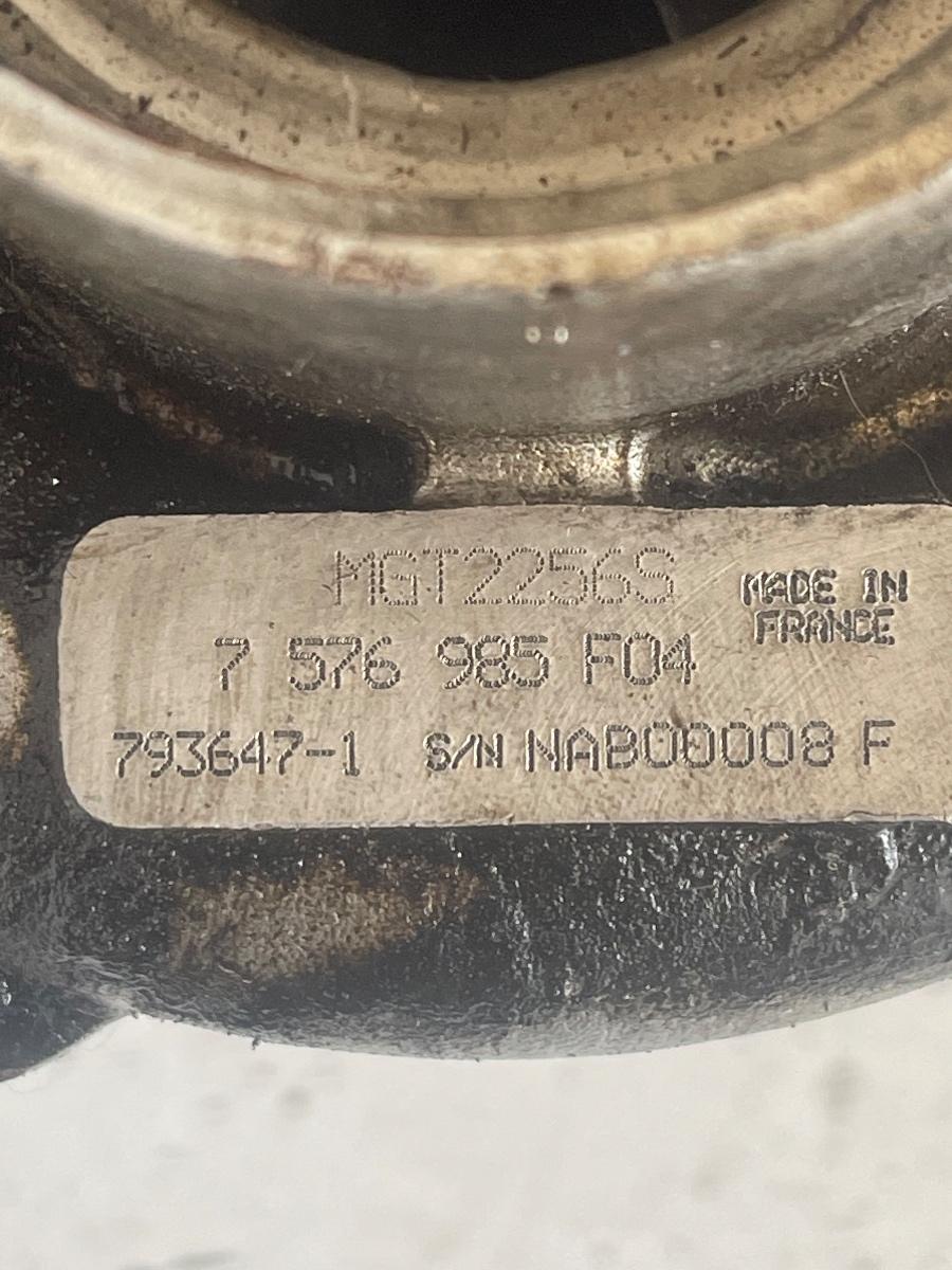 Turbina BMW 6 III Coupe F13 2010 - > 4.0 650 i xDrive N63 B40 A, BMW 6 III Convertible F12 2011 - > 4.4 650 i xDrive N63 B44 A, N63 B44 B, BMW 5 VI Touring F11 2009 - > 4.4 550 i N63 B44 A, BMW 5 VI Gran Turismo F07 2009 - 2017 4.4 550 i xDrive N63 B44 A, BMW X6 E71, E72 2007 - 2014 4.4 ActiveHybrid N63 B44 A, BMW X5 II E70 2006 - 2013 4.4 xDrive 50 i N63 B44 A, BMW 7 V F01, F02, F03, F04 2008 - 2015 4.4 ActiveHybrid 7 N63 B44 A 793647-1 7576985F04 – foto 2