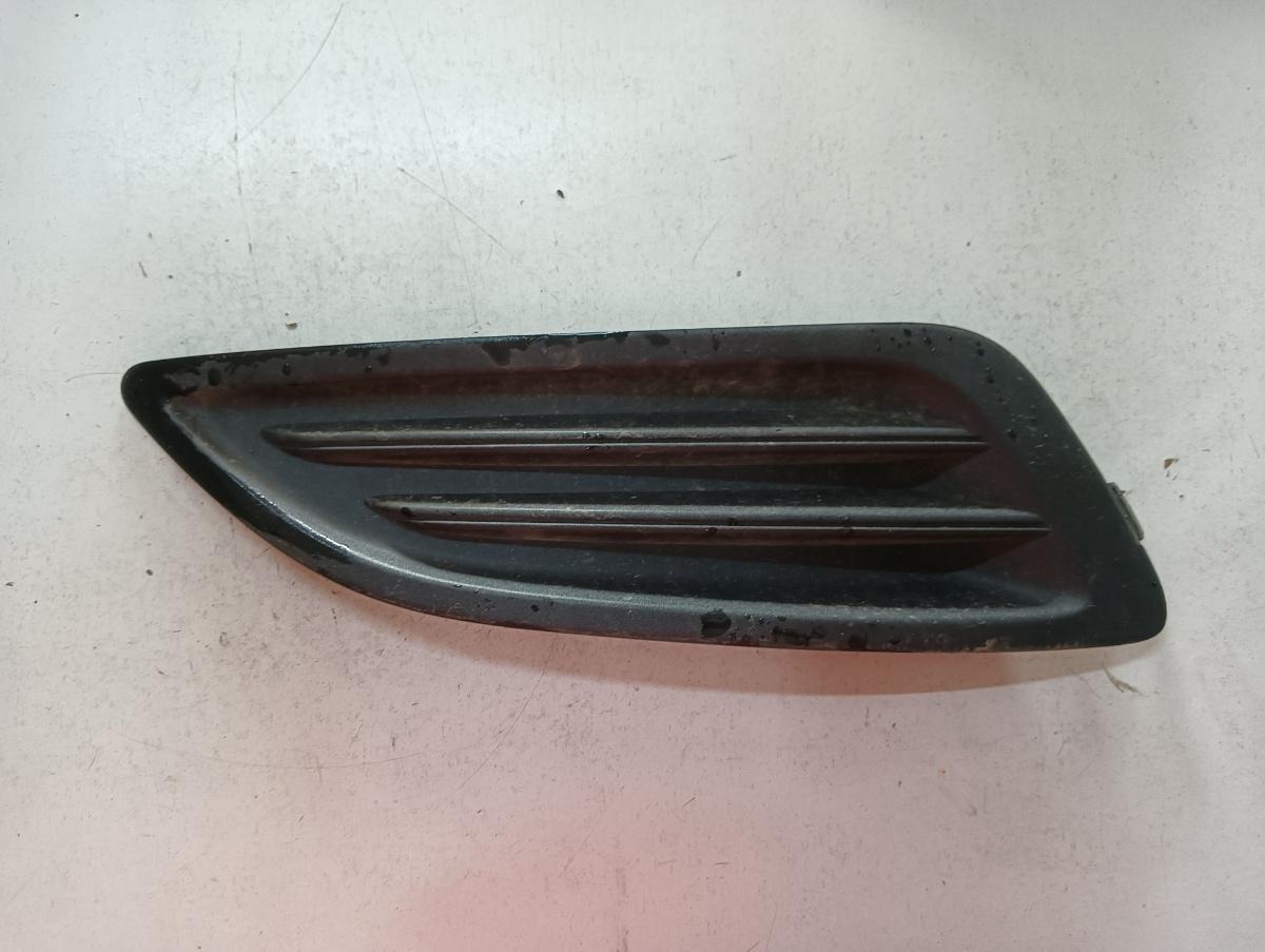 Grila inferioara bara de protectie fata dreapta fata FORD FIESTA Saloon 2010 - >