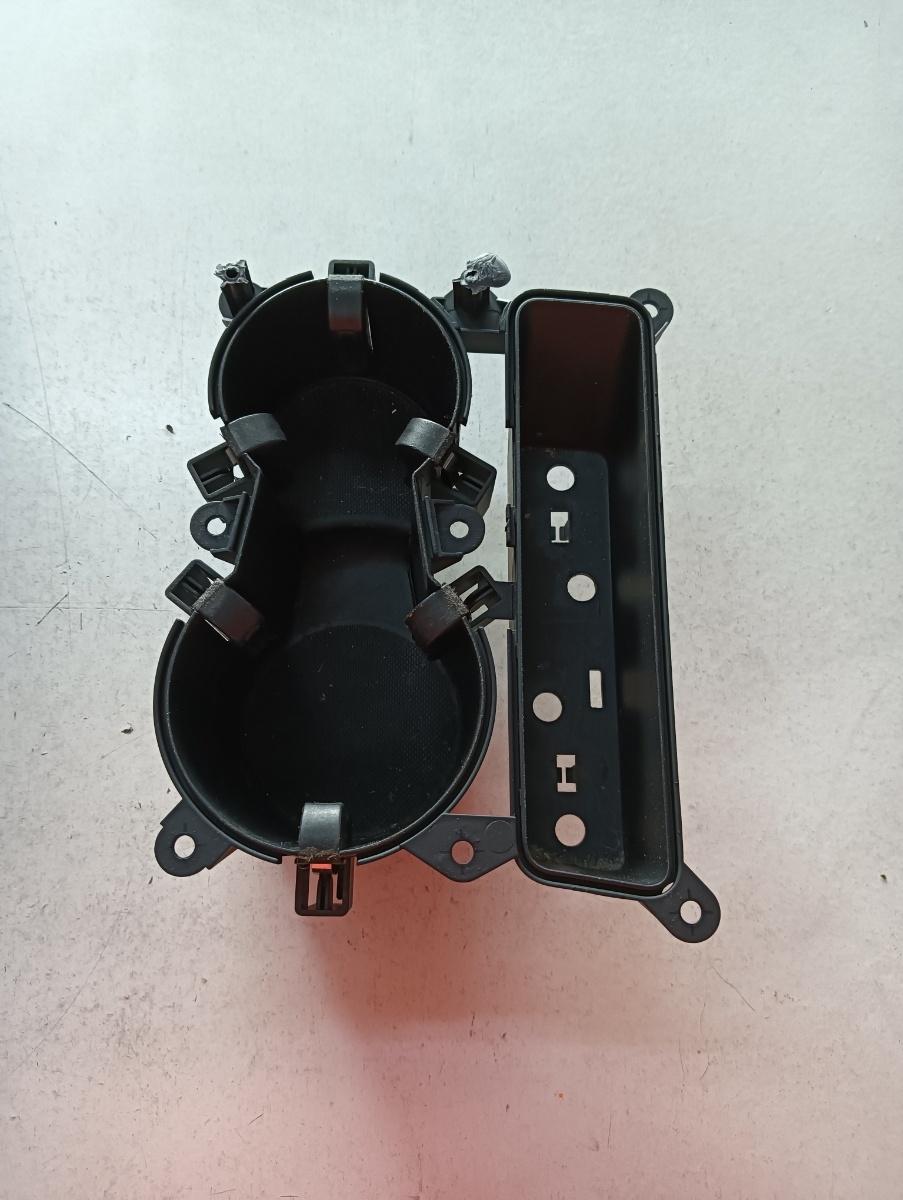 Suport pentru pahare AUDI A4 IV Avant 8K5, B8 2007 - 2015