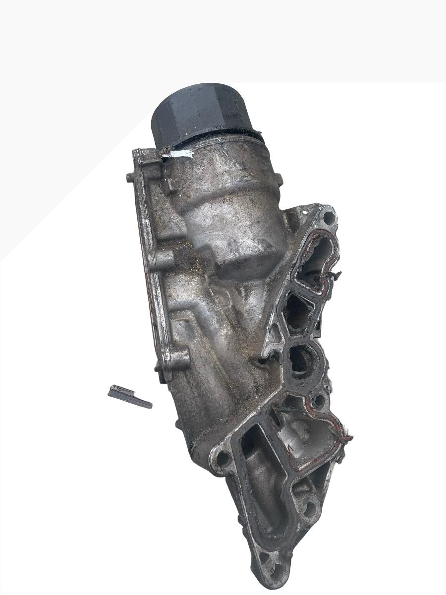Carcasa filtru ulei MERCEDES CLS 350 3.5i 2006 A2721800410 – foto 2