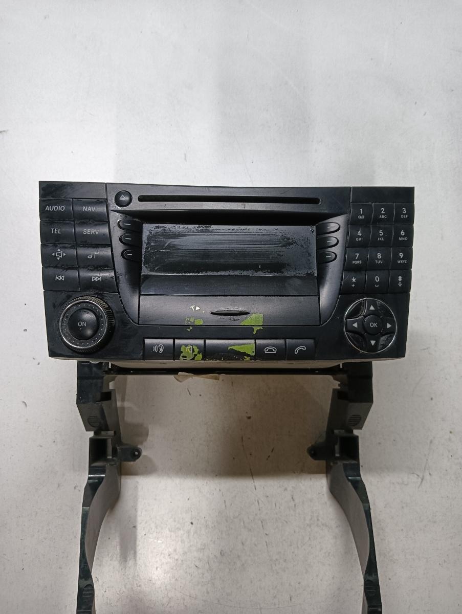 Cd player auto  MERCEDES-BENZ E-CLASS W211 2002 - 2009