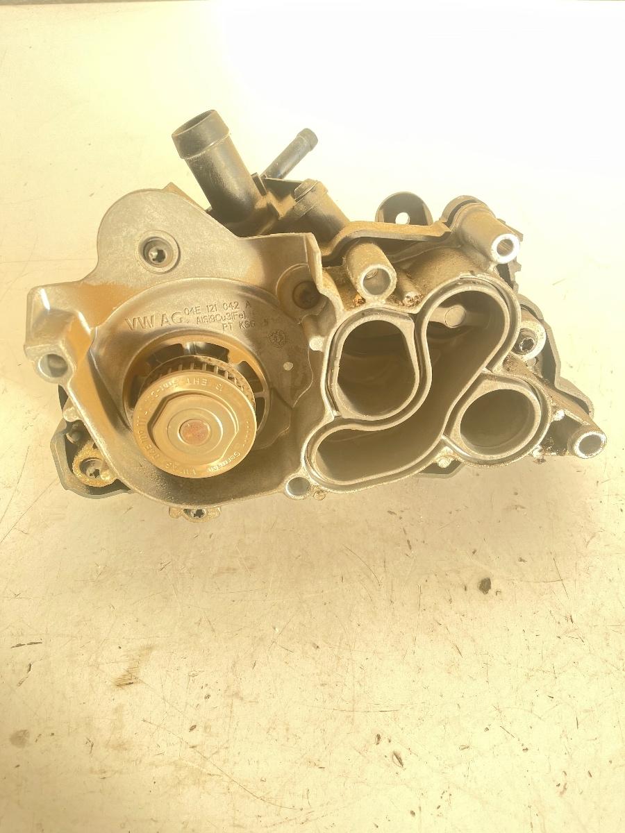Pompa de apa cu termostat SKODA RAPID II NH3 2012 - > 1.2 TSI CJZD, VOLKSWAGEN GOLF VII 5G1, BE1 2012 - > 1.2 TSI CJZA 04E121042A – foto 3