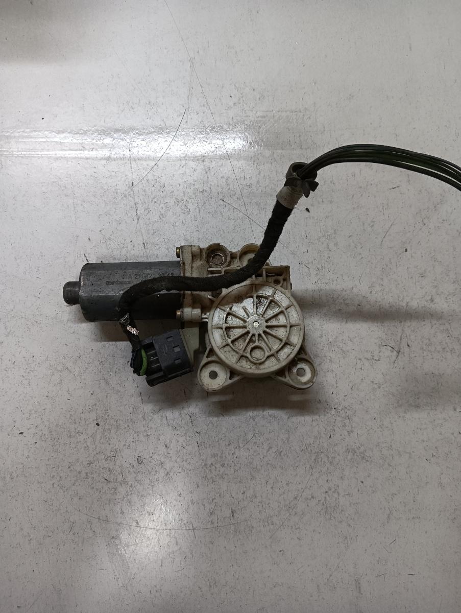 Motoras geam pivotant dreapta fata MERCEDES-BENZ E-CLASS W211 2002 - 2009