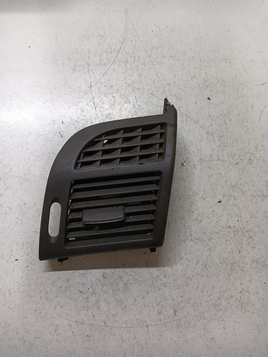 Grila de ventilatie laterala panou de bord stanga fata MERCEDES-BENZ E-CLASS W211 2002 - 2009