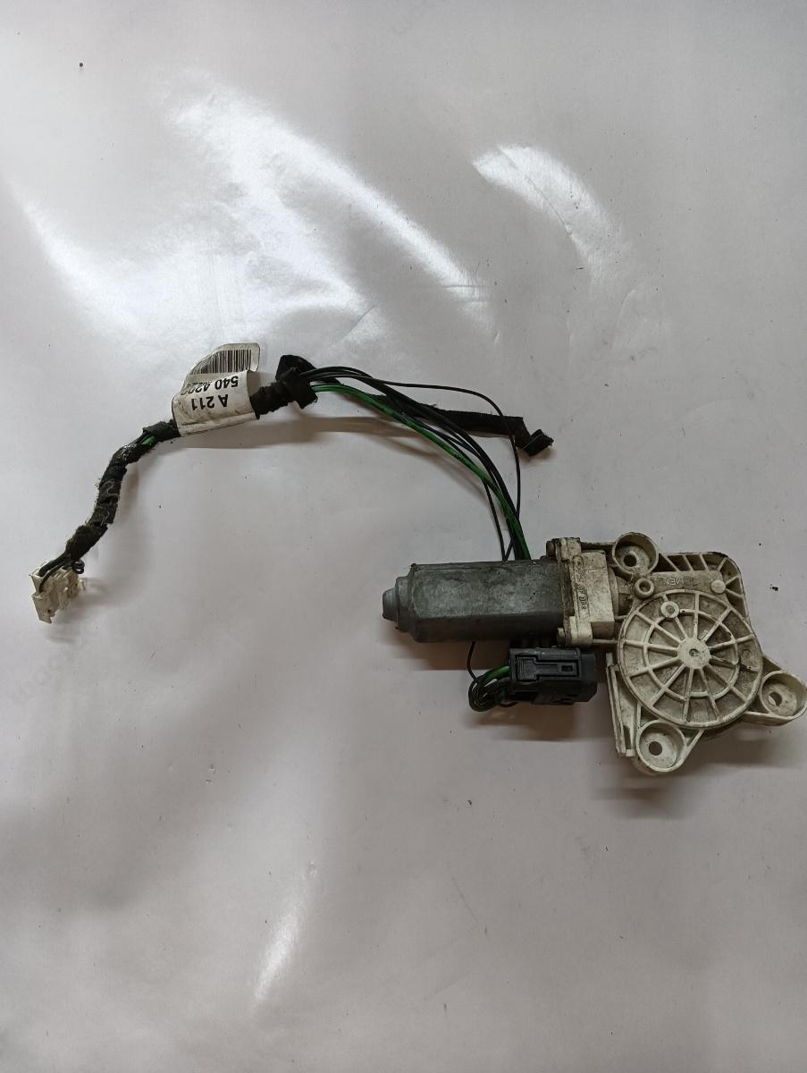 Motoras geam pivotant stanga spate MERCEDES-BENZ E-CLASS W211 2002 - 2009 991893100