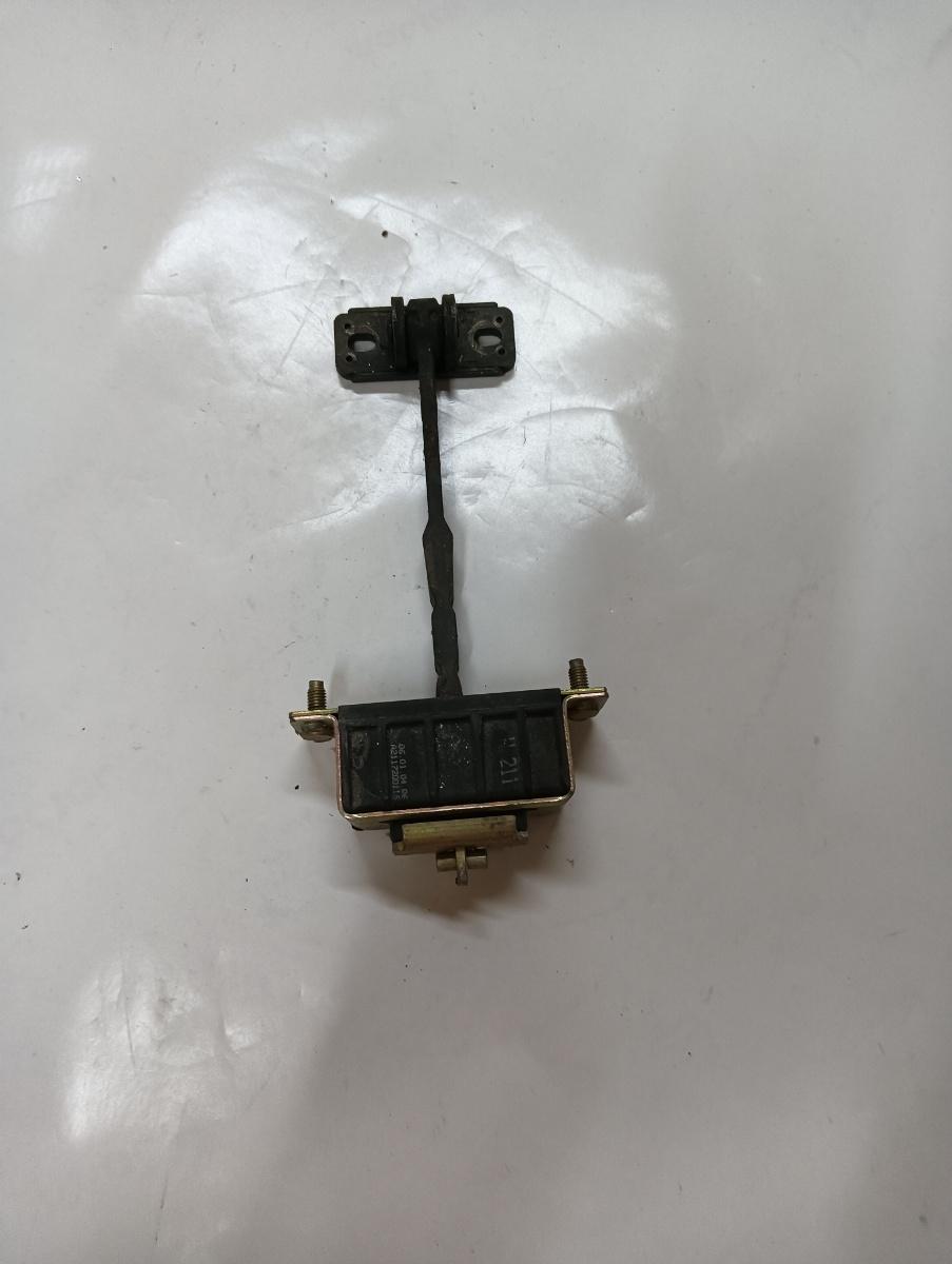 Opritor usa  stanga fata MERCEDES-BENZ E-CLASS W211 2002 - 2009