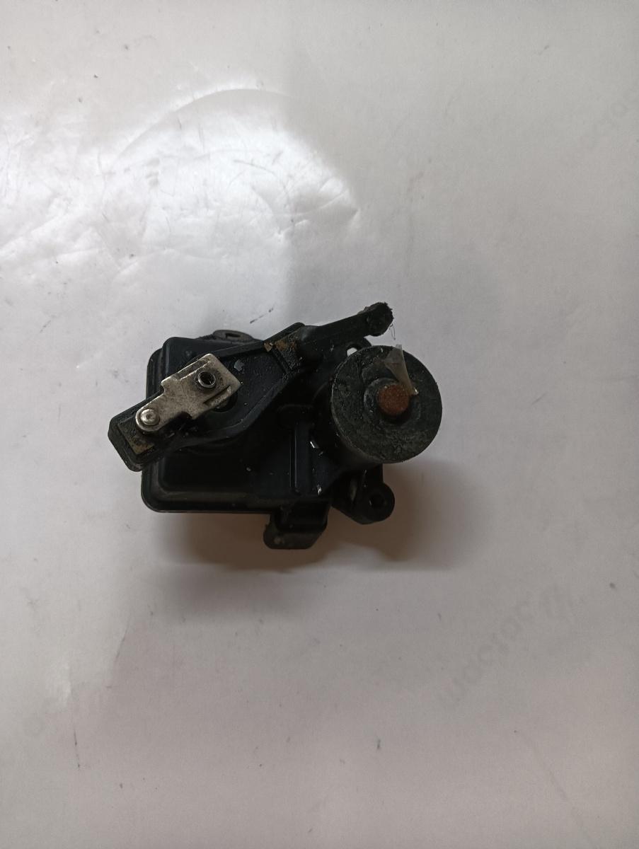 Actuator/motor clapeta galerie de admisie MERCEDES-BENZ E-CLASS W211 2002 - 2009 3.2 E 280 CDI OM 648.961