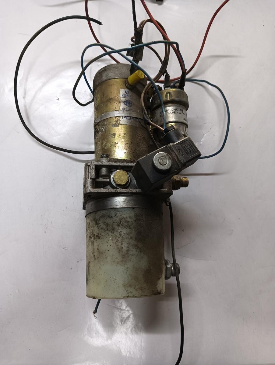 Suport compresor de aer pneumatic MERCEDES-BENZ E-CLASS II W210 1995 - 2003 2.5 E 250 D OM 605.912
