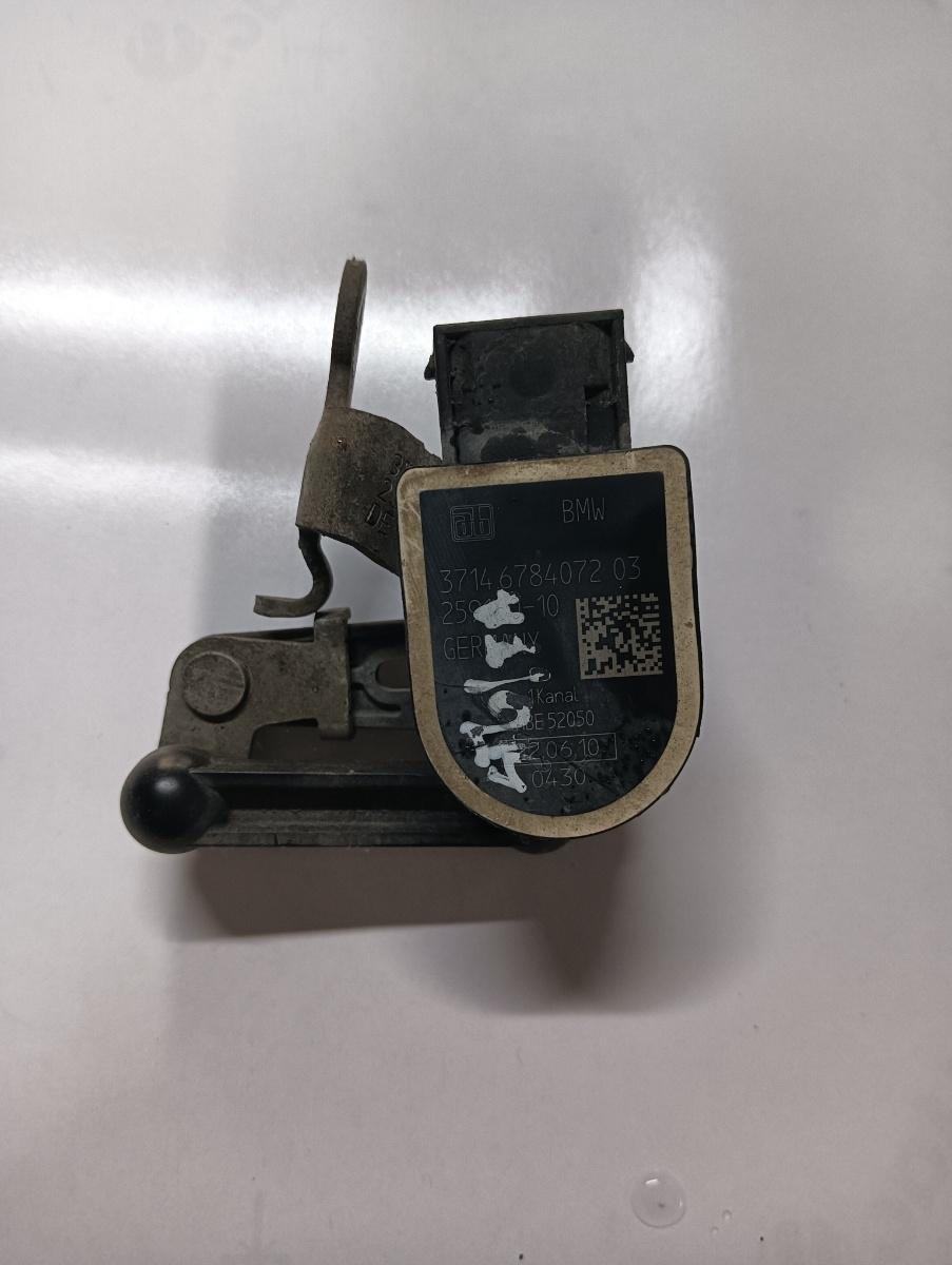 Senzor nivel balast stanga fata BMW 5 F10 2009 - 2016