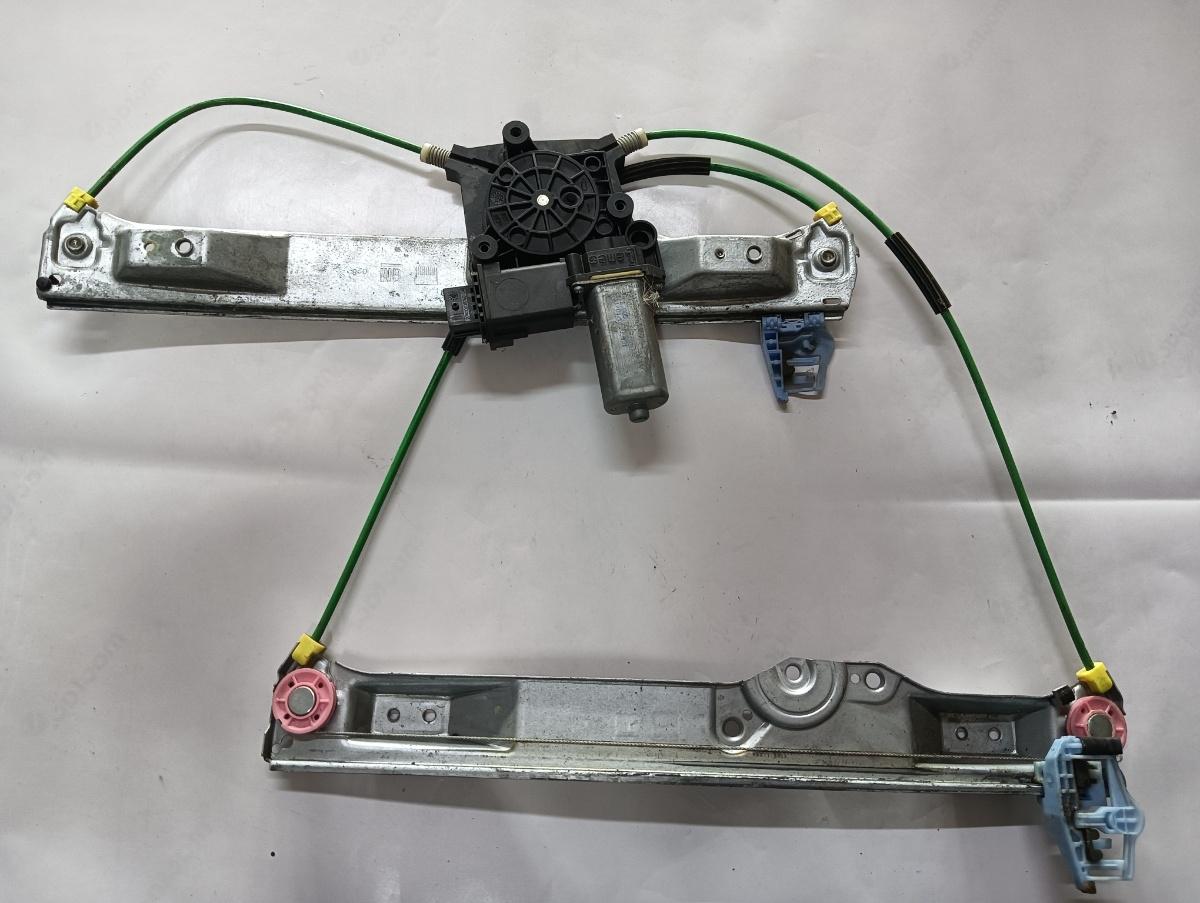 Macara geam electric  stanga fata OPEL CORSA D S07 2006 - 2014