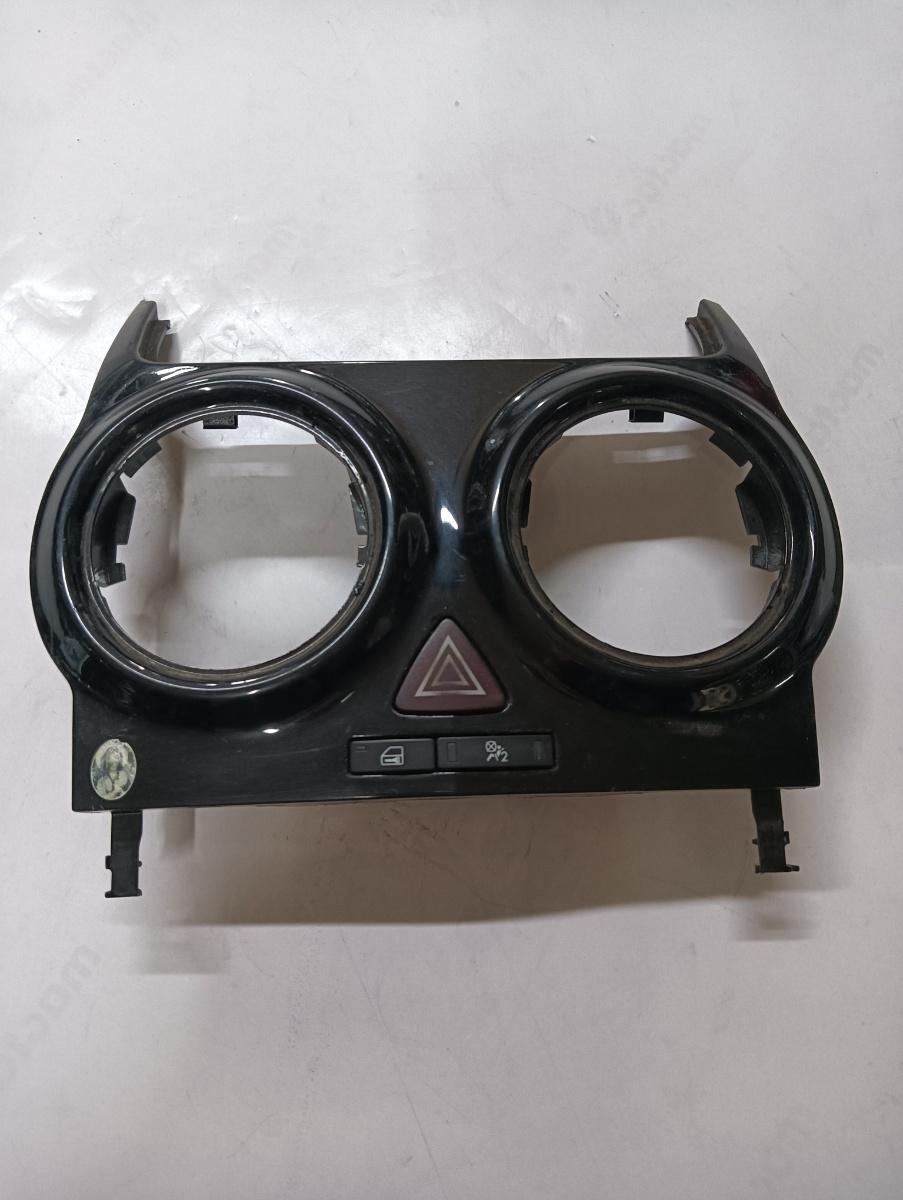 Ornament consola centrala/buton avarie  OPEL CORSA D S07 2006 - 2014