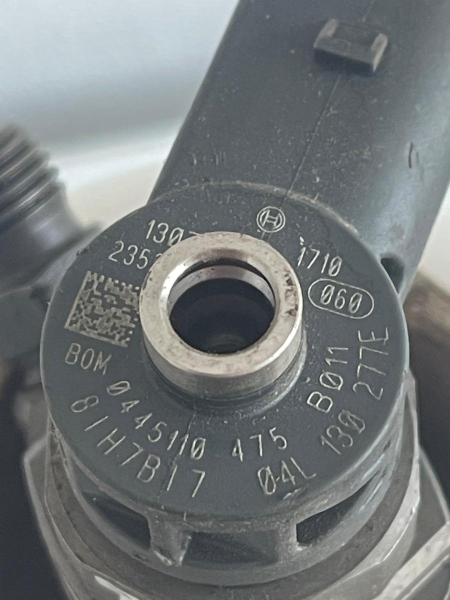 Injector combustibil VOLKSWAGEN GOLF VII 5G1, BE1 2012 - > 2.0TDI 04L130277E 0445110475 – foto 2