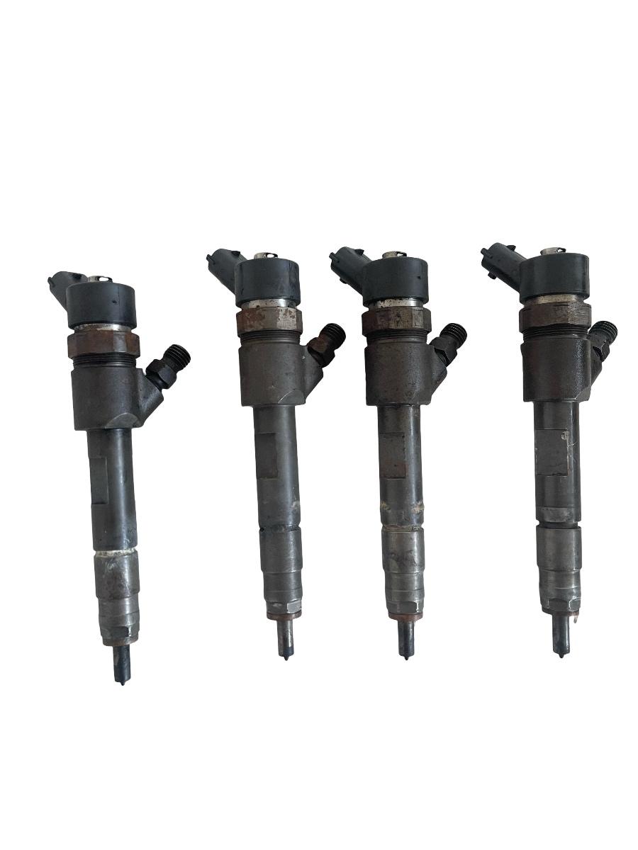 Set injectoare combustibil SUZUKI GRAND VITARA II JT, TE, TD 2005 - >, RENAULT LAGUNA II BG0/1_ 2001 - 2007 1.9DCI F9Q 0445110230 8200389369