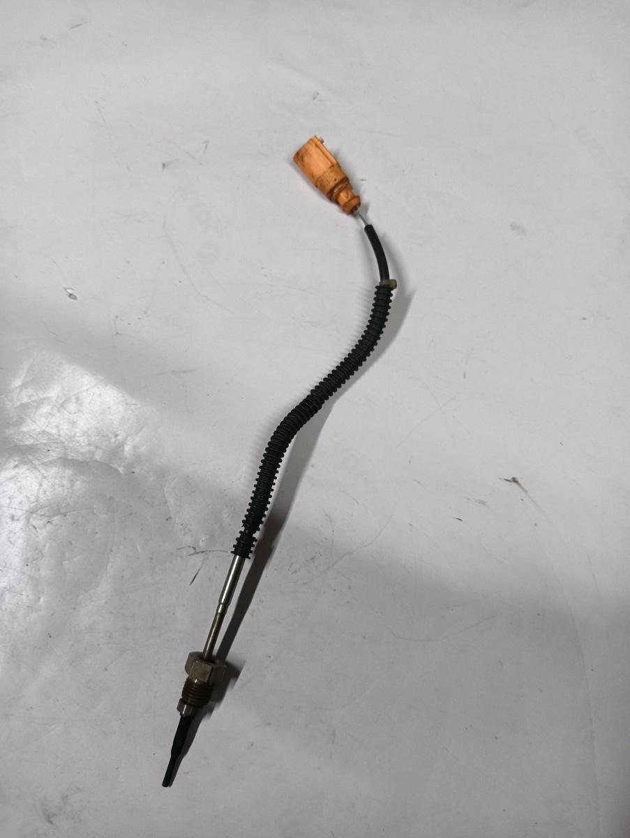 Senzor sonda lambda AUDI A7 Sportback 4GA, 4GF 2010 - 2018 3.0 TDI quattro CDUC, CDUD, CKVB, CKVC, AUDI A6 IV Avant 4G5, C7, 4GD 2011 - 2018 TDI quattro CDUC, CDUD, CKVB, CKVC VAG 8k0906088a