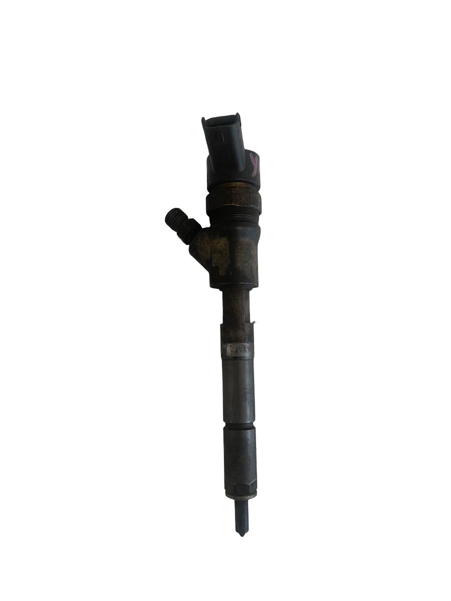 Injector combustibil TOYOTA YARIS _P1_ 1999 - 2005 1.4D 236700N010 / 0445110154
