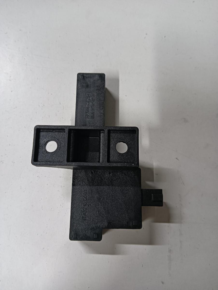 Antena keyless  stanga fata AUDI A7 Sportback 4GA, 4GF 2010 - 2018 3.0 TDI quattro CDUC, CDUD, CKVB, CKVC, AUDI A6/S6 IV Saloon 4G2, C7, 4GC 2010 - 2018 VAG 8k0907247 – foto 2