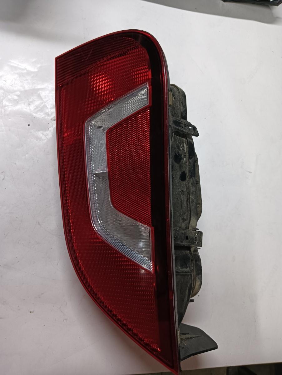 Stop stanga spate VOLKSWAGEN UP 121, 122, BL1, BL2 2011 - >