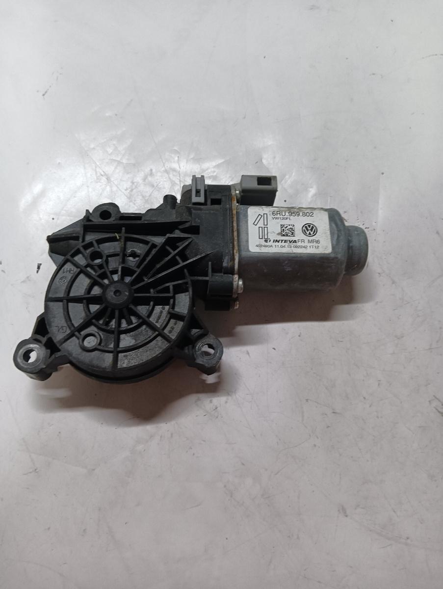 Motoras geam electric  stanga fata VOLKSWAGEN UP 121, 122, BL1, BL2 2011 - >