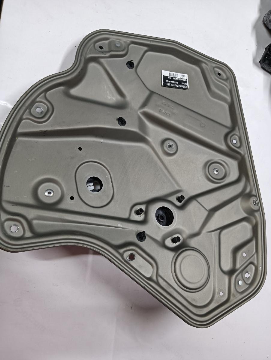 Macara geam electric  stanga spate SKODA OCTAVIA II Combi 1Z5 2004 - 2013