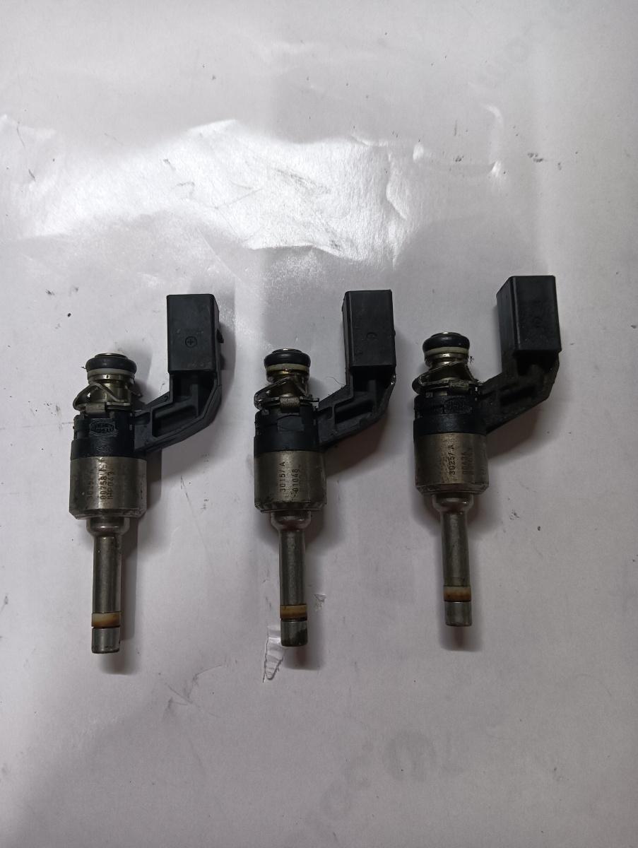 3 injectoare combustibil VOLKSWAGEN GOLF V 1K1 2003 - 2009 1.4 TSI BLG 03c906036e 30257a