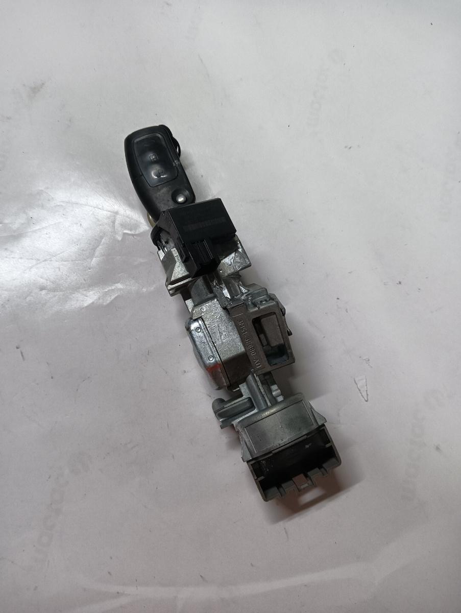 Contact cu cheie FORD FOCUS II DA_, HCP, DP 2004 - 2013 1.6 TDCi G8DA, G8DB, G8DD, G8DE, G8DF 3m513f880ad
