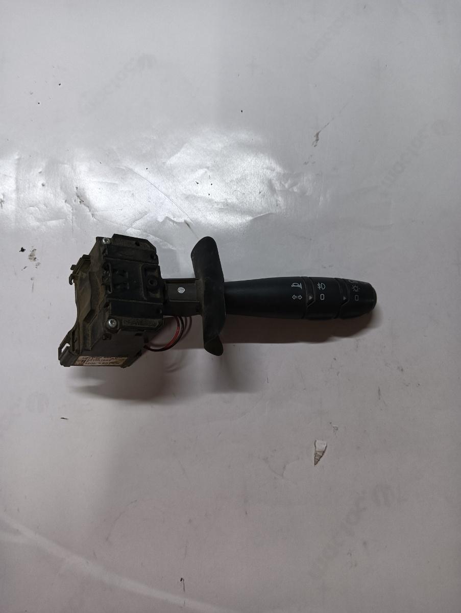 Maneta indicatoare de semnalizare DACIA LOGAN LS_ 2004 - > 8200792575