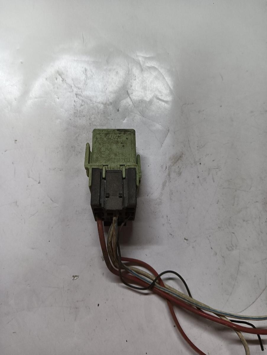Releu bujii  BMW 3 IV E46 1998 - 2005 8373700 – foto 2
